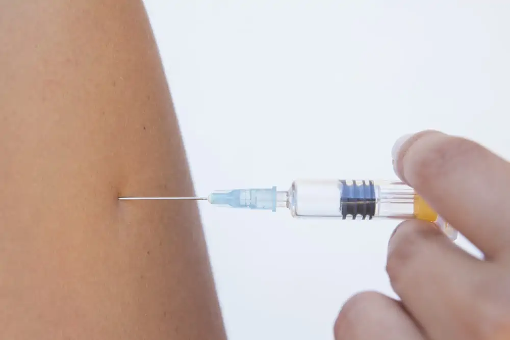 Injection sur le bras